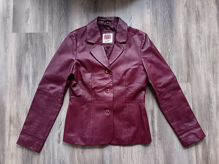 Front  Дамско Сако