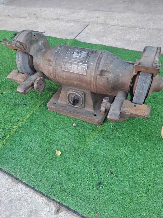 Трифазен шмиргел- METABO