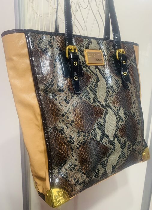 LIPSY Нова дамска чанта животински принт с лого