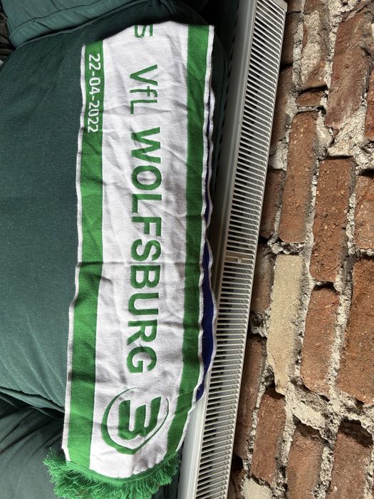 Шал нов Barcelona Барселона / Волфсбугр Wolfsburg