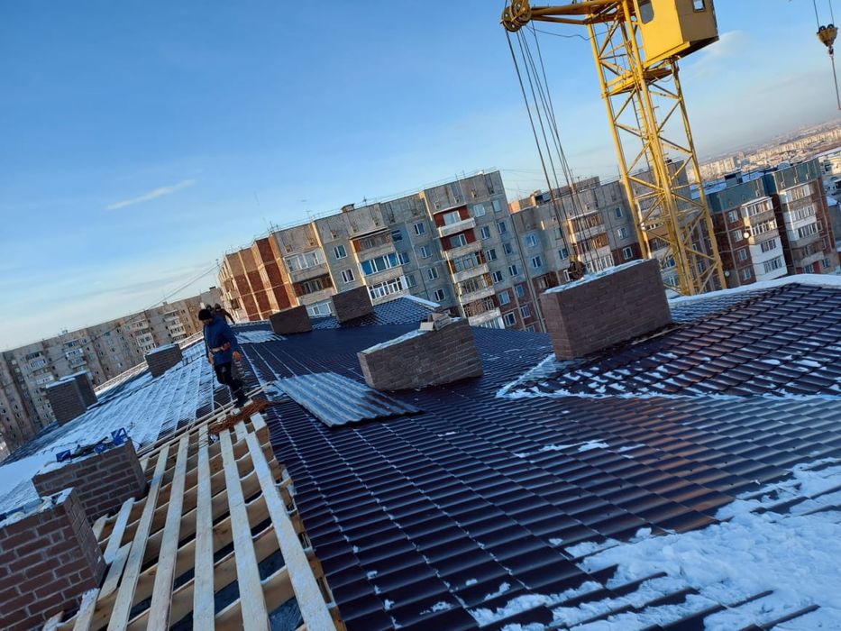 Кирпич, металлочерепица, сайдинг, утеплитель.