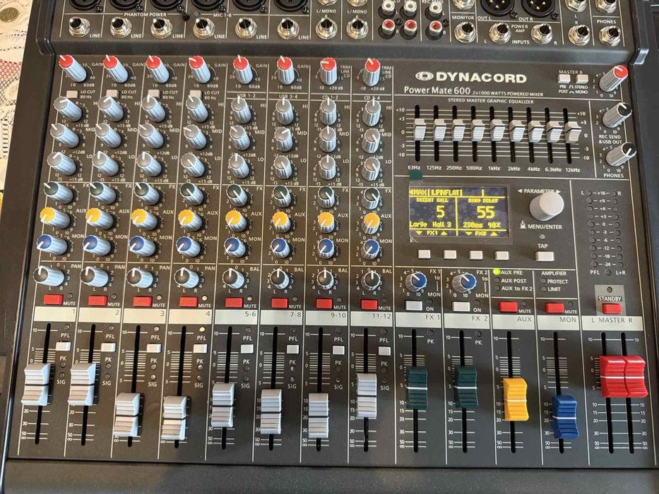 Пулт с усилвател Dynacord PM 600-3