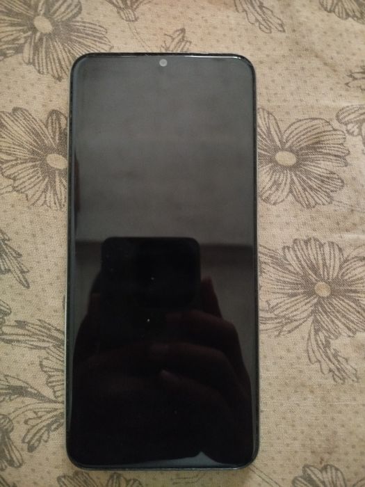 Telefon srochno sotiladi, Realme c30