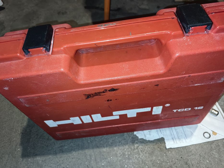 Акумулаторен винтоверт HILTI TCD12