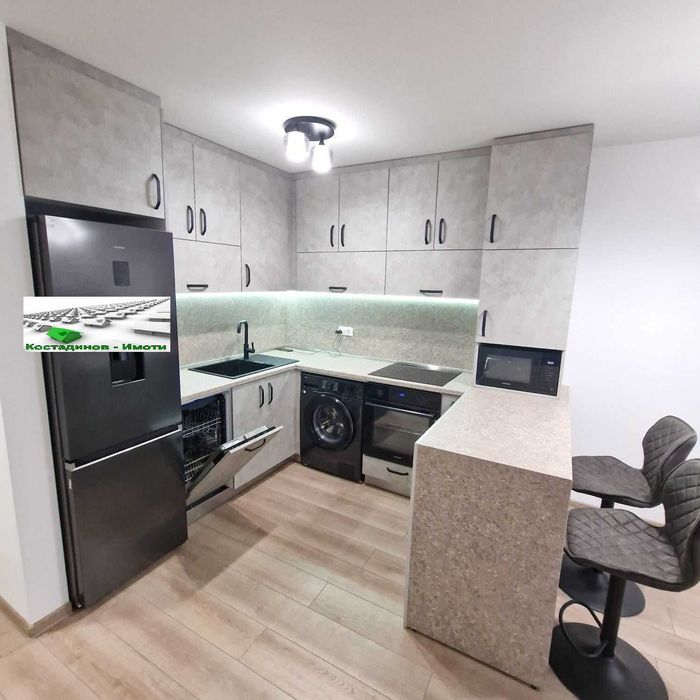 Дава се под наем Двустаен апартамент в Пловдив, Христо Смирненски - 73 кв.м за 600 € - Снимка #2