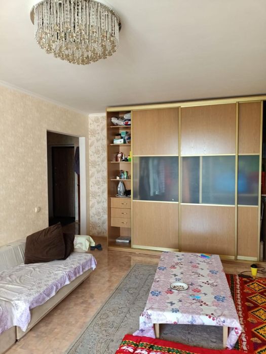 Продам двух комнатную квартиру