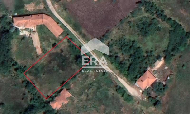 Урегулиран поземлен имот за продажба, в началото на с. Житница, общ. П