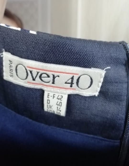 Продам платья размер 42