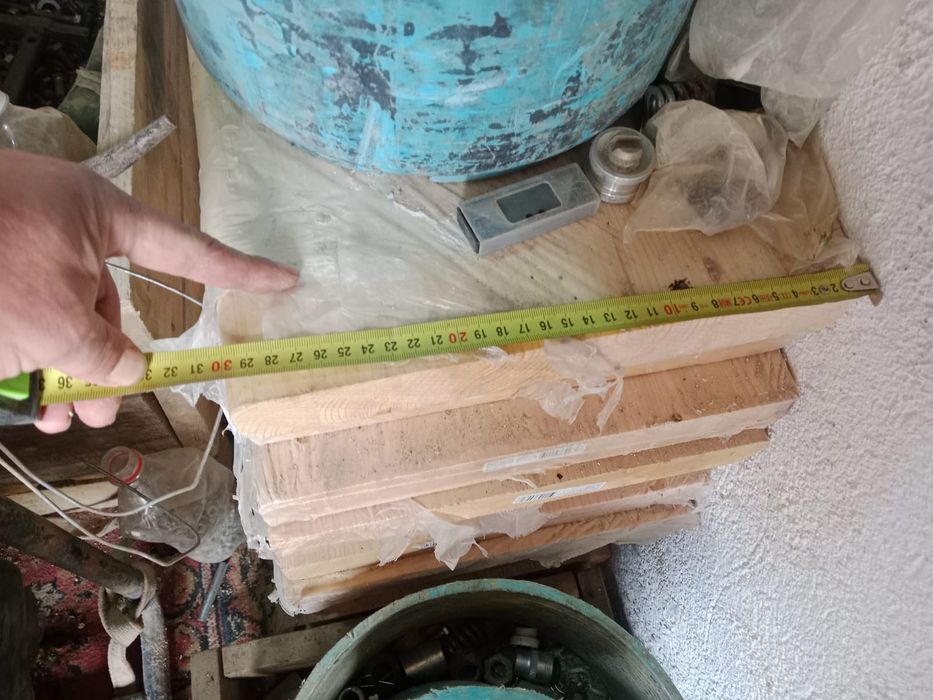 Ағаш тақтай сатылады