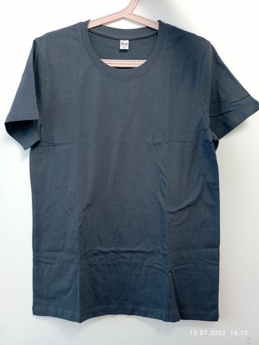 Продам футболки!