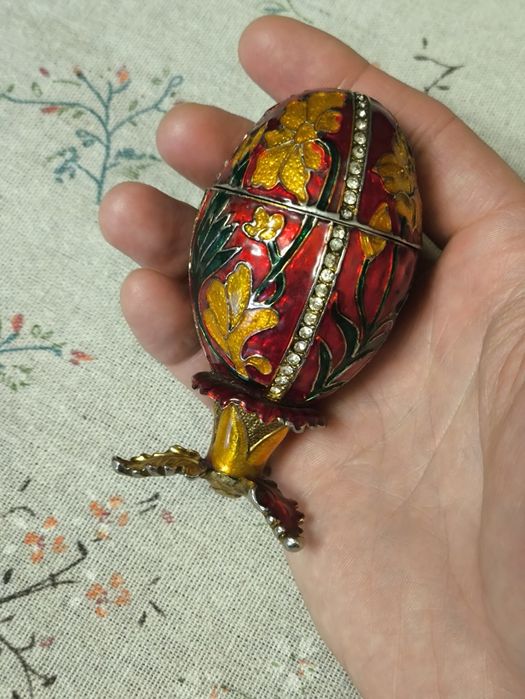 Шкатулка СССР в форме яйца