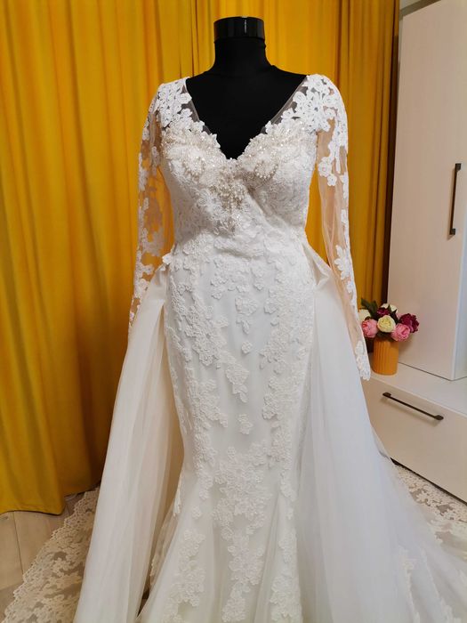Vand rochie de mireasa