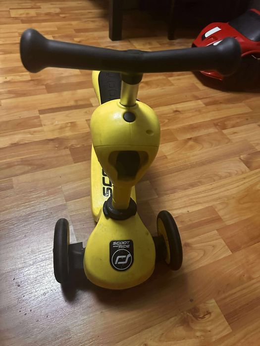 Trotineta + cască