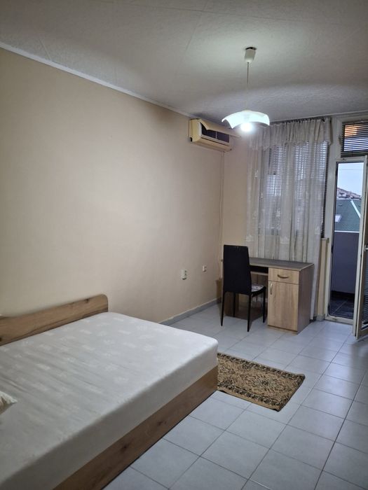 Дава се под наем Двустаен апартамент в Плевен, Идеален център - 75 кв.м за 382.5 € - Снимка #4