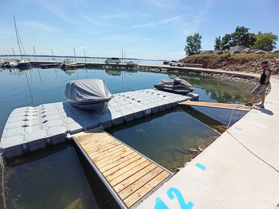 Ponton modular pentru jetski