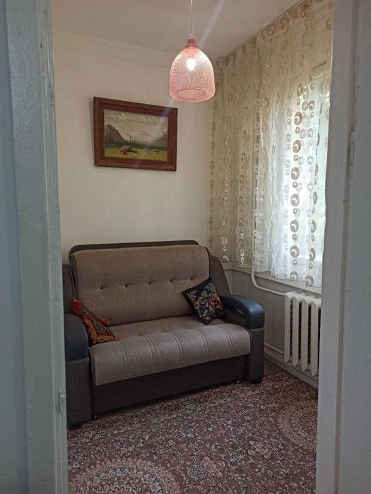 3 Продам квартиру 3/3/5 Буз 1 ,буюк ипак йули ,художнтки