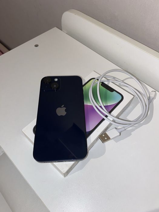 Продам iphone 14 128 гб