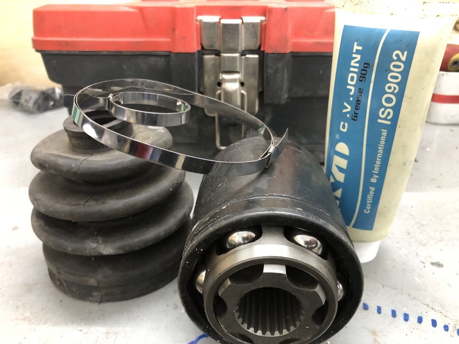 Граната Мазда 626