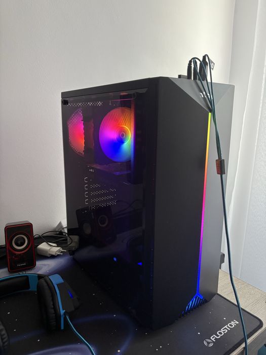 Vând pc gaming setup ,CA NOU !