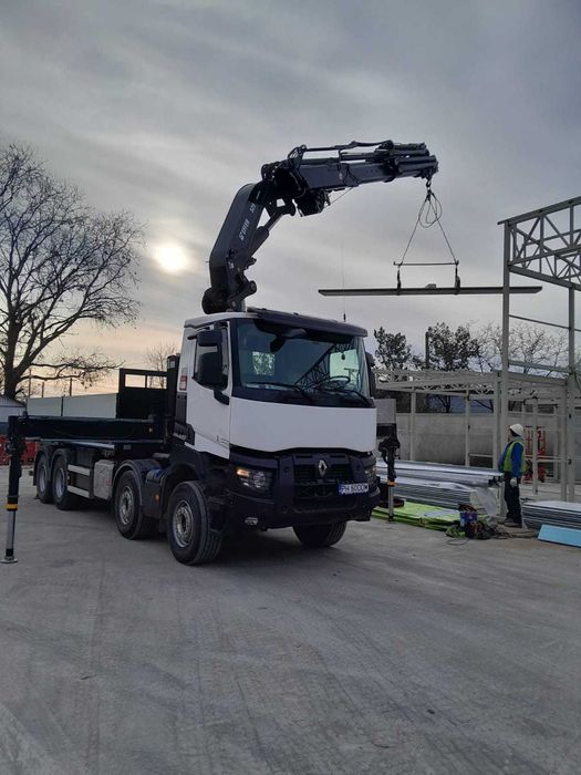 Închiriere autoutilitară cu macara HIAB-transport si manipulare marfă