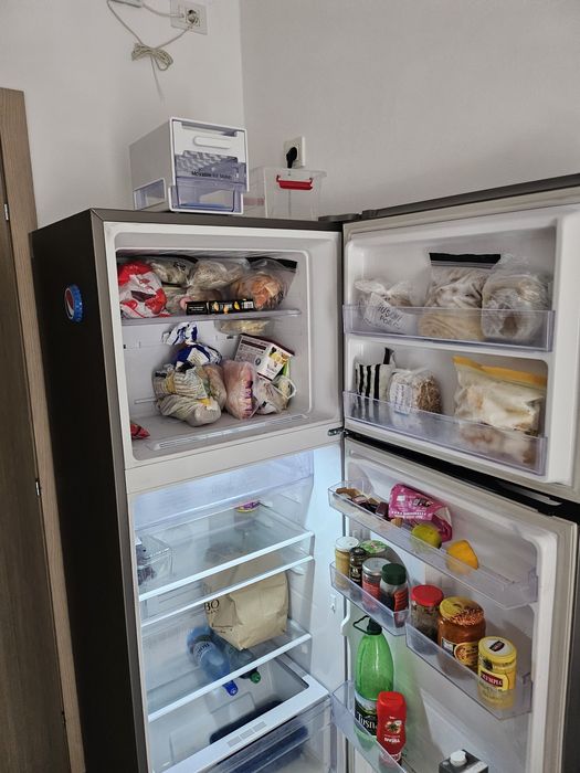 Frigider cu doua usi Samsung RT38K553PS9/EO, 384 l, Full NoFrost, Twin Cooling Plus