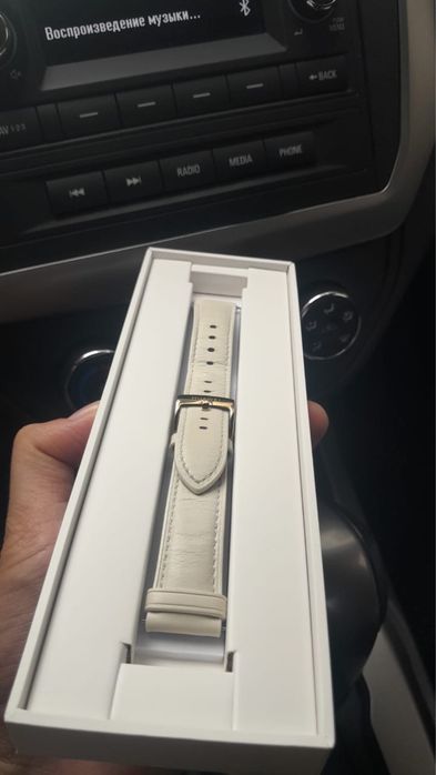 Продам часы Huawei 4