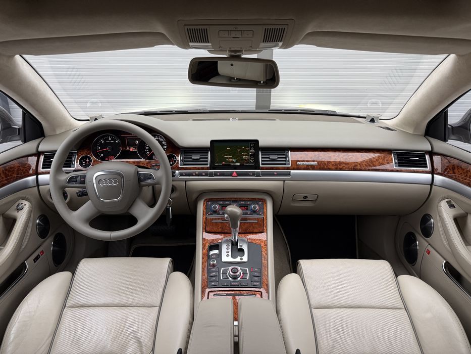Audi A8L  Long Facelift / Quattro / 2009 / 4.2 Bi-TDI V8 / Automat / 4 Locuri / B&O / Distronic / Webasto
