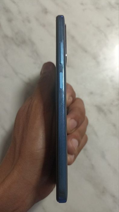 Redmi note 11 sotiladi 4 /128 hamma joyi ishlidi