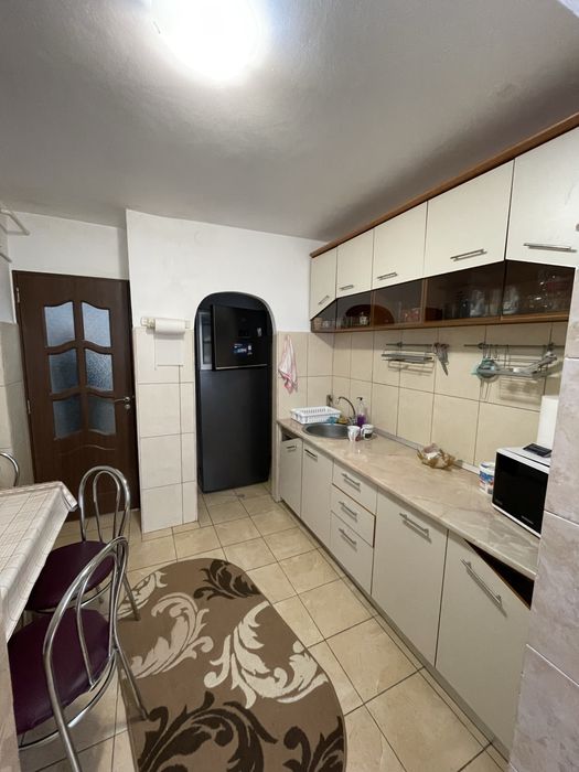 Apartament de inchiriat 3 camere Alexandria