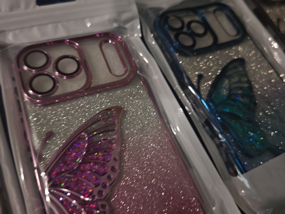 Iphone 17 Pro Max блестящ гръб с пеперуда