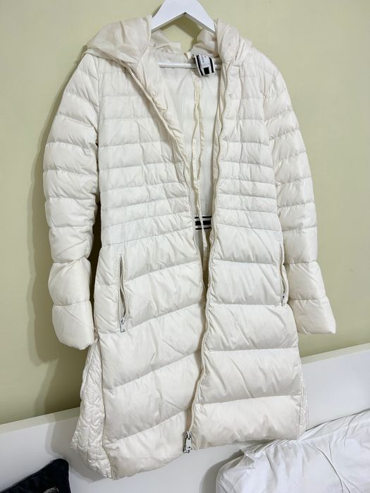 Geacă Motivi albă mărime S-M 200 RON