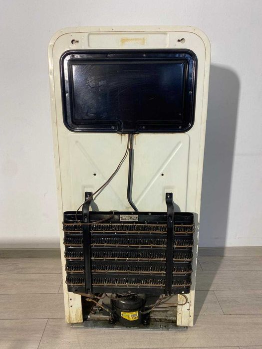 Frigider Vintage Mockba cu Congelator
