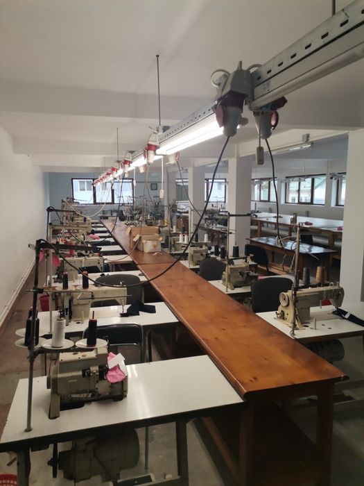 De vanzare banzic croitorie si masini de cusut