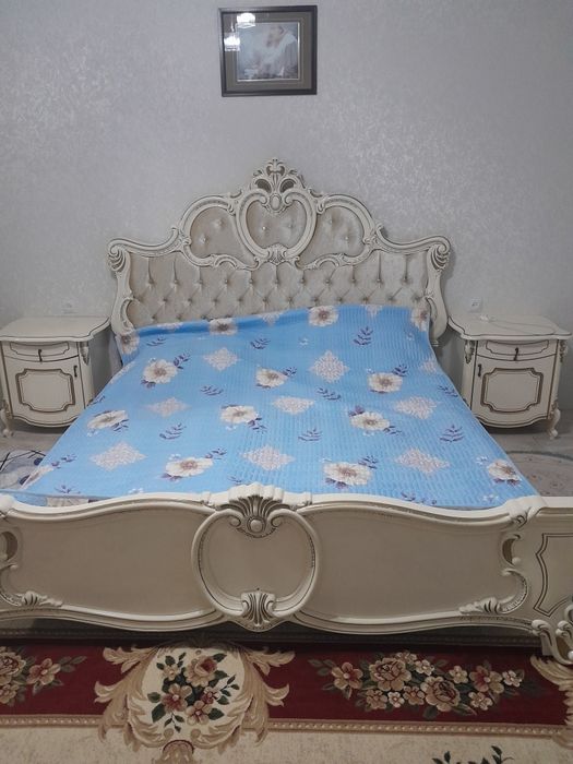 Продам спальный гарнитур