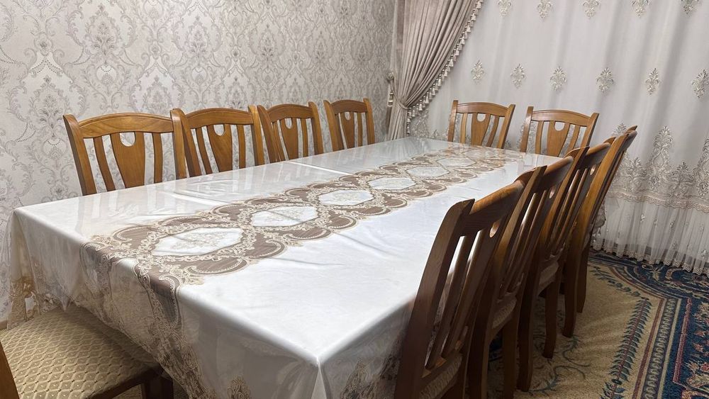 Сотилади стол ва 12 та стул