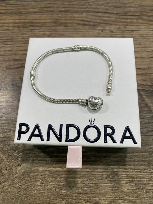 Оригинална гривна Pandora