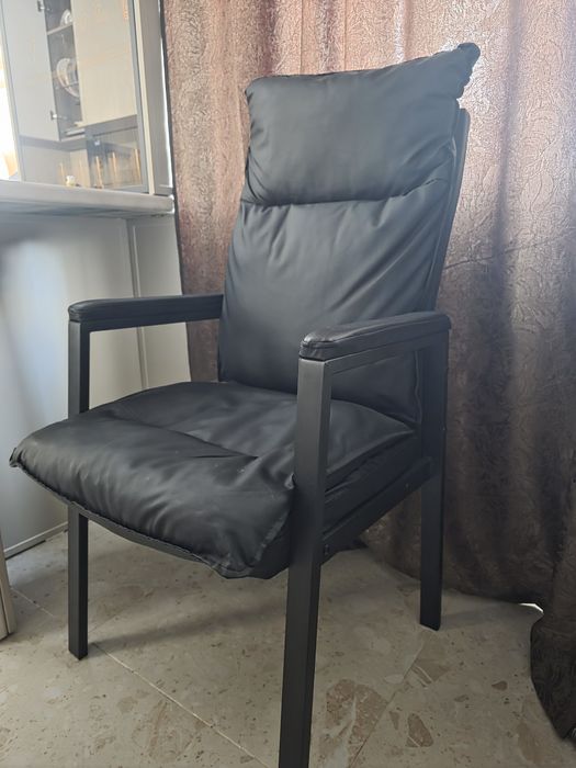 Продам кресло офисное, компьютерное, стул