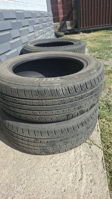 215/60/17 продам
