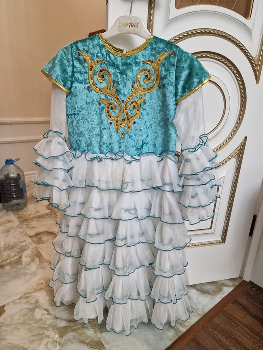 Продам национальное платье на девочку 7-8 лет