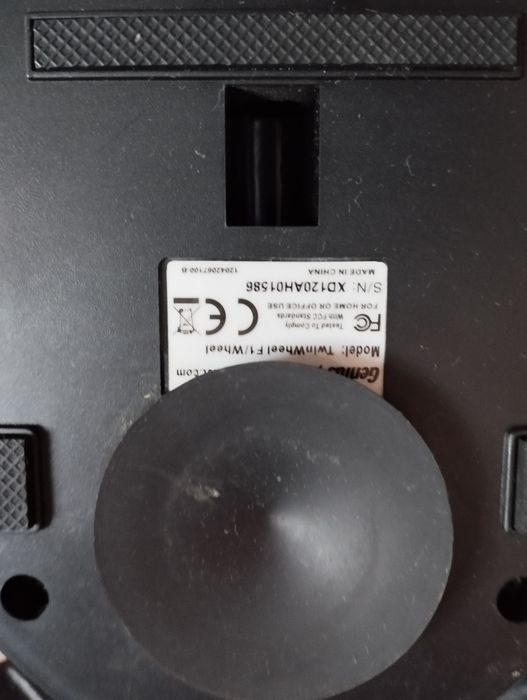 Игровой руль для ПК.