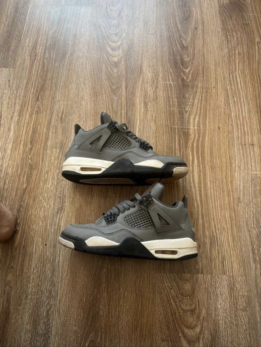 jordan 4 gray marimea 41
