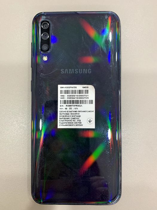 Samsung A50 в хорошем состоянии