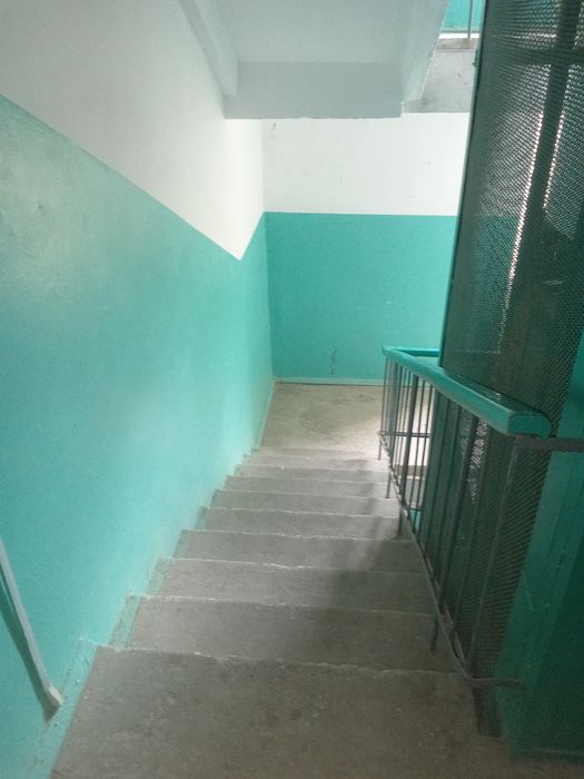 Продам 4-комнатную квартиру