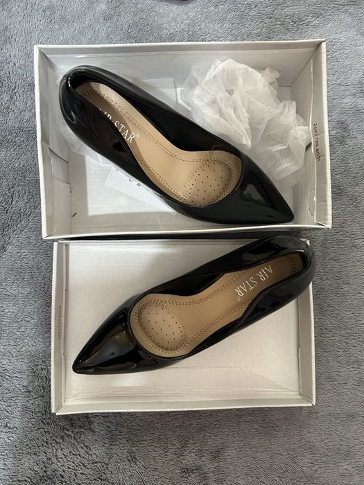 Дамски черни токчета