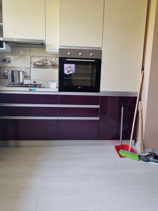 Mobila Bucătărie MDF Vopsit Lucios Violet Crem