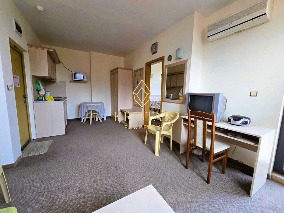 Продава се Двустаен апартамент в к.к. Слънчев бряг - 54 кв.м за 595 €/кв.м - Снимка #3