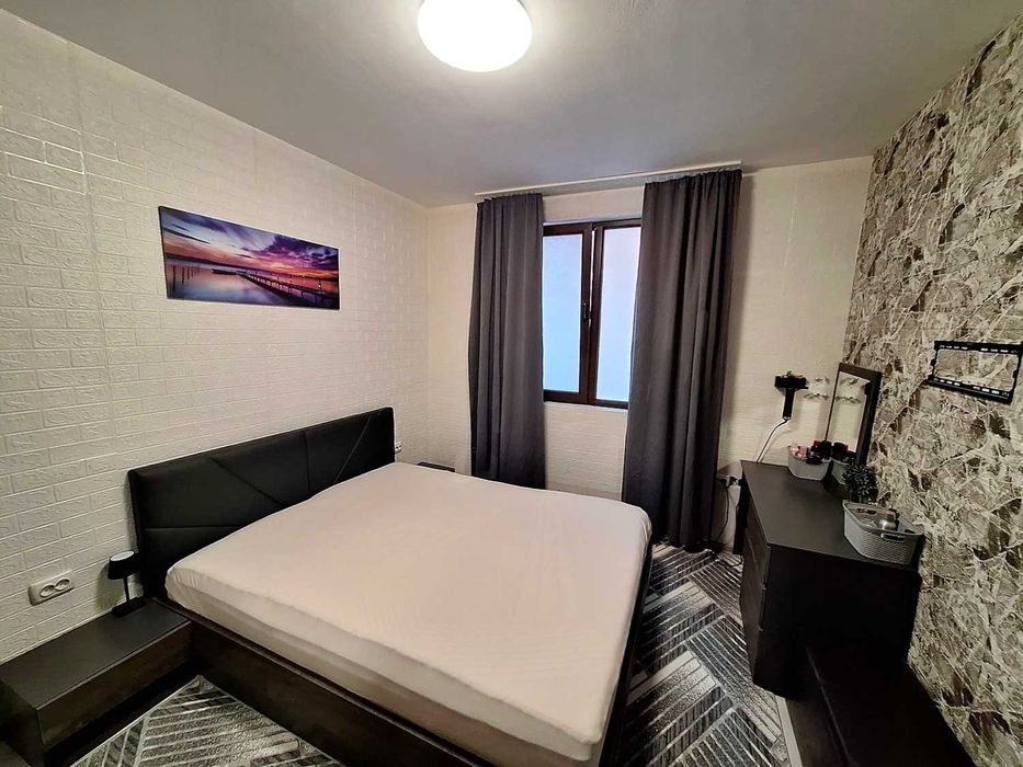 Тристаен апартамент | Широк център | Благоевград