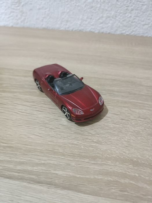 Vând mașinuțe colecție metalice