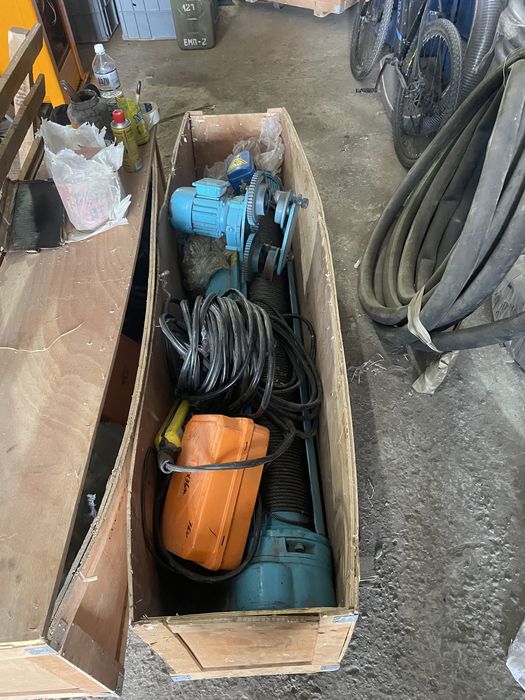 Продам Таль Электрическую 1 Тонна 36 М тросс