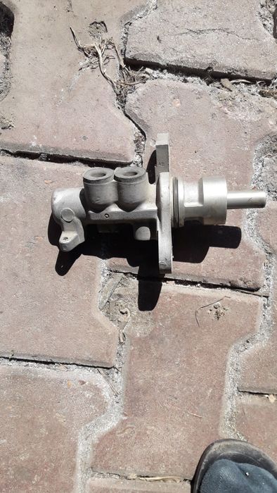 Запчасти  на Ауди А8